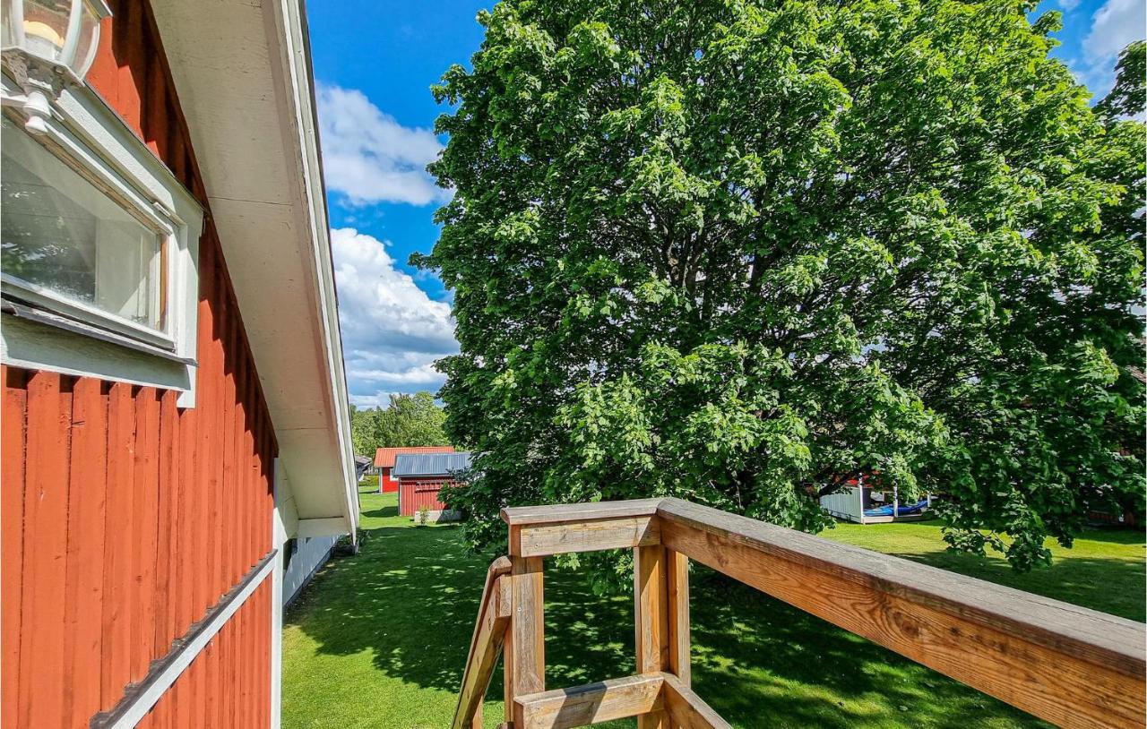 Stunning Apartment In Gullspang With Wifi Exterior photo