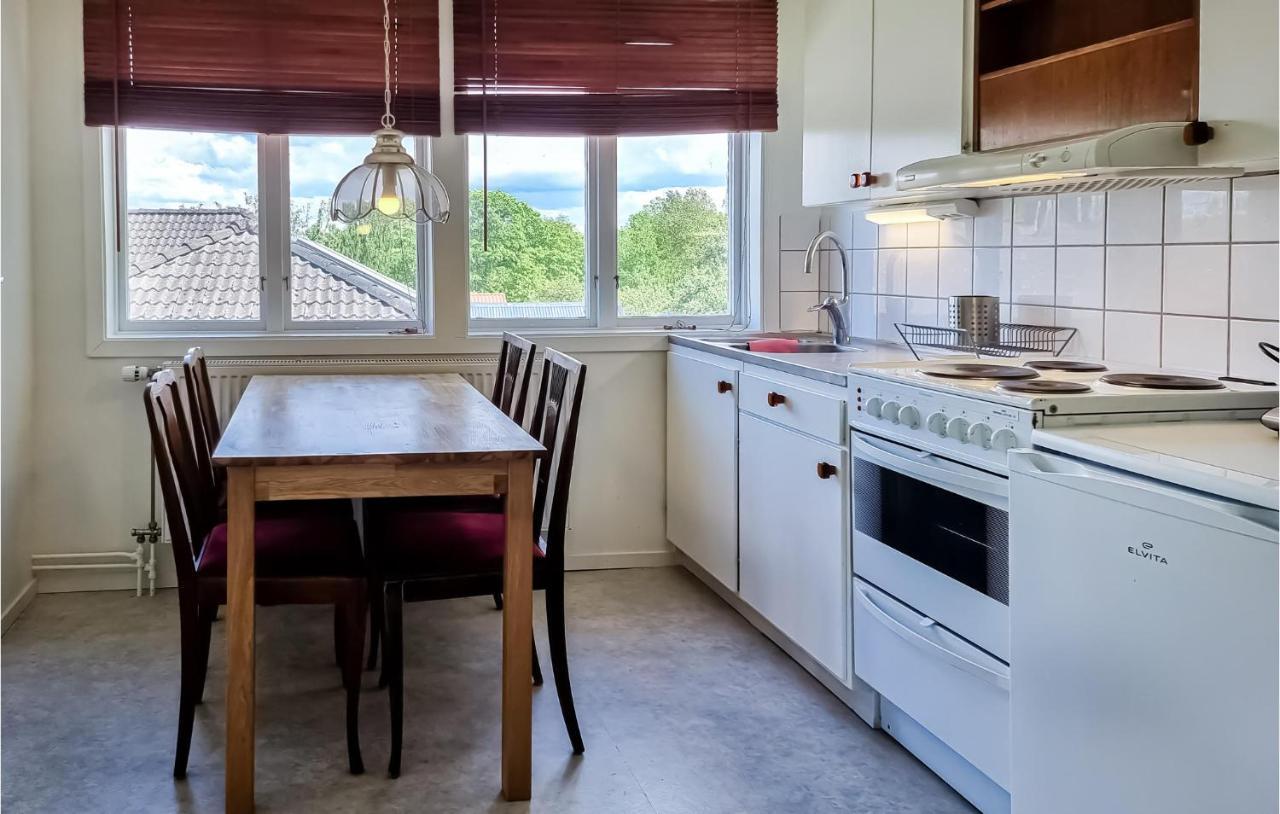 Stunning Apartment In Gullspang With Wifi Exterior photo